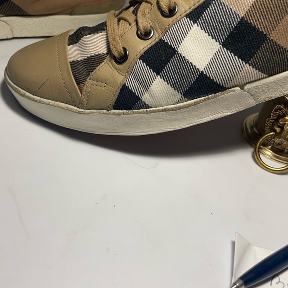 Burberry beige nova check canvas and leather cap toe Snearkers size 40. Usa 9 - Picture 7 of 15